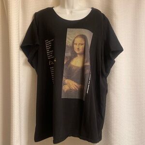 Torrid Mona Lisa Tshirt size 6